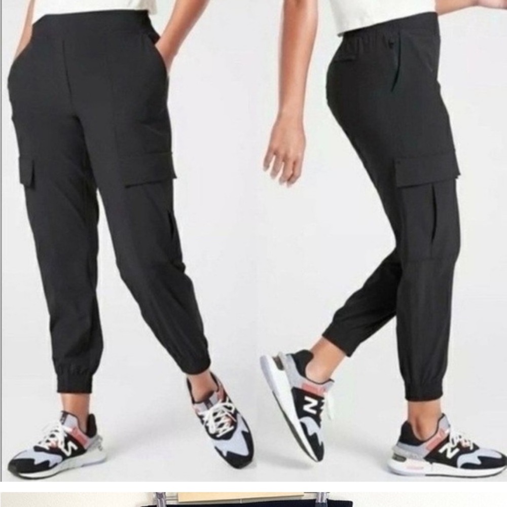 Athleta chelsea utility joggers
